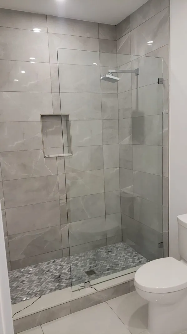 glass company near me
